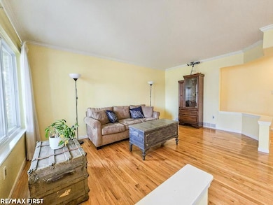 33199 Twickingham Dr, Sterling Heights, MI 48310 - photo 4