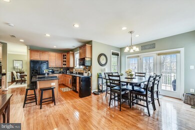 3375 Dondis Creek Dr, Triangle, VA 22172 - photo 7