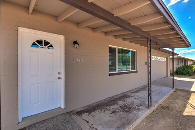 1945 E Marilyn Ave-7
