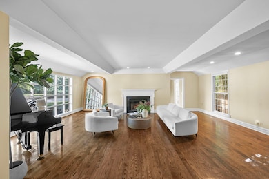 250 S Sheridan Rd, Lake Forest, IL 60045 - photo 6