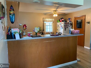 220 E Shaw St, Osceola, IA 50213 - photo 4