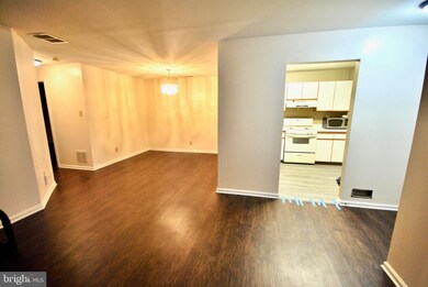 2203 Tanglewood Ct unit 2203, Sewell, NJ 08080 - photo 2