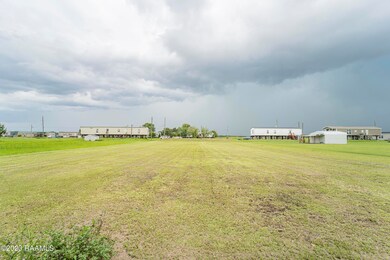 2518 Claude Leblanc Rd, New Iberia, LA 70560 - photo 5