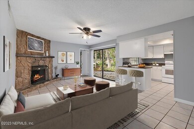 06-Family Room Staged