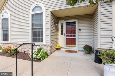 944 Daylily Dr unit V167, Langhorne, PA 19047 - photo 3