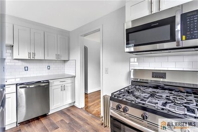 401 Sanford Ave unit 2, Dunellen, NJ 08812 - photo 4