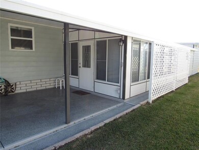 5715 Apache St, Zephyrhills, FL 33542 - photo 4