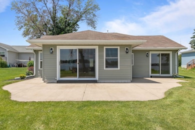 1693 W Butte Des Morts Beach Rd, Neenah, WI 54956 - photo 5