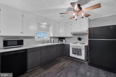 3073 Wood Dr, Manchester, MD 21102 - photo 7