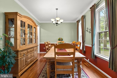 9218 Curtis Dr, Columbia, MD 21045 - photo 5