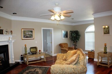 380 Emily Ct, Cookeville, TN 38506 - photo 2