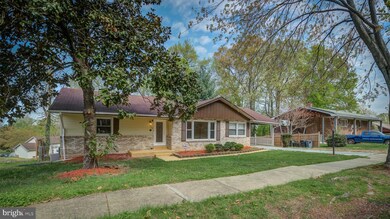 12809 Pine Tree Ln, Fort Washington, MD 20744 - photo 2