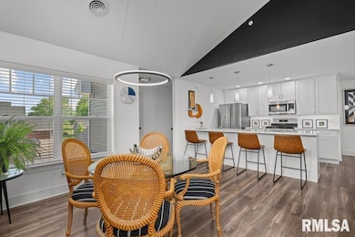 3043 Shanes Way, Bettendorf, IA 52722 - photo 7