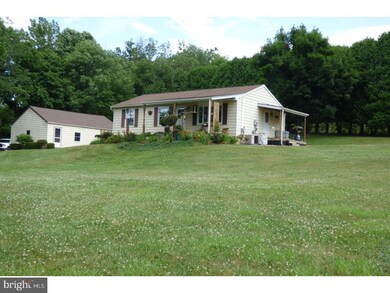 5206 Schultz Bridge Rd, Zionsville, PA 18092 - photo 6