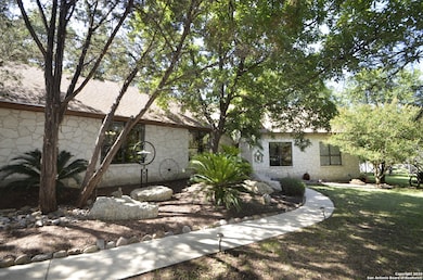 8819 Fox Briar Ln, Boerne, TX 78006 - photo 3