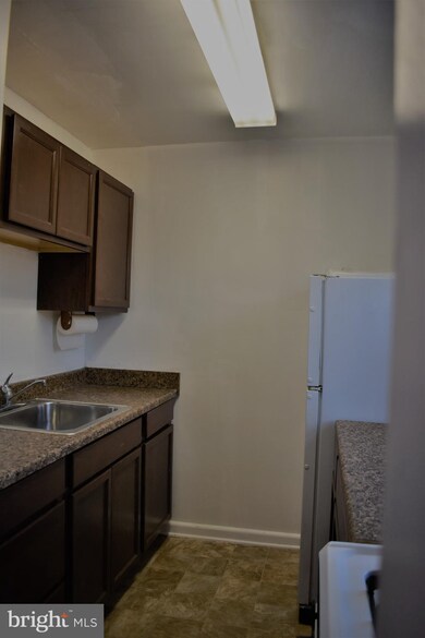 8809 Plymouth St unit 5, Silver Spring, MD 20901 - photo 3