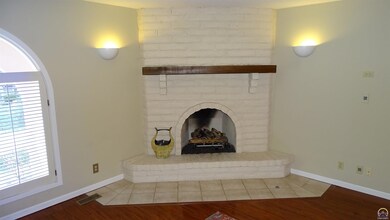 3320 SW MacVicar Ave, Topeka, KS 66611 - photo 7
