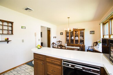 16 Surfwood Dr, Albany, NY 12205 - photo 5