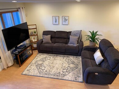 30 Hemlock Ct unit 139, Staten Island, NY 10309 - photo 3