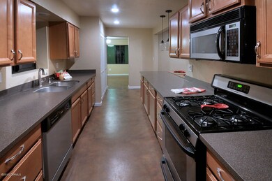 4463 E Cooper Cir, Tucson, AZ 85711 - photo 6