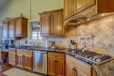 604 Bergamont Blvd, Oregon, WI 53575 - photo 7