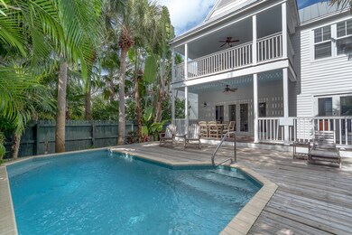 Pool with many entertaining areas