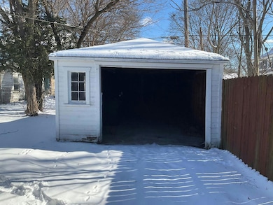 15836 Heyden St, Detroit, MI 48223 - photo 3