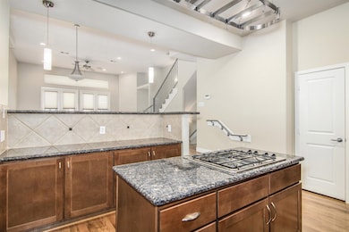 5227 Lillian St, Houston, TX 77007 - photo 3