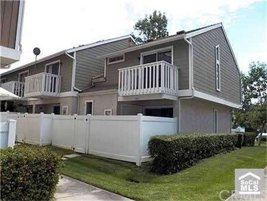 back, end unit, patio in back