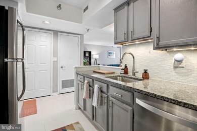 The Charleston unit 816, Arlington, VA 22201 - photo 6