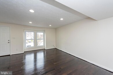 9330 Cabot Ct, Laurel, MD 20723 - photo 5