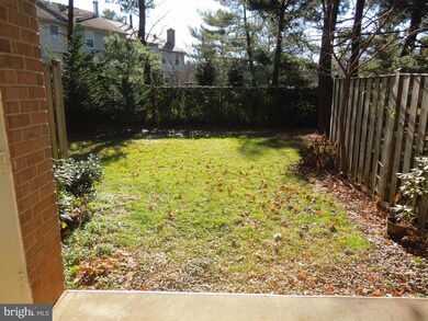 860 Quince Orchard Blvd unit T1, Gaithersburg, MD 20878 - photo 3