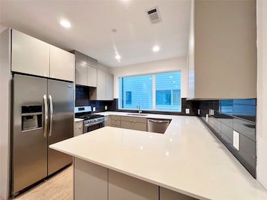 1430 Grigsby Ave unit 102, Dallas, TX 75204 - photo 2