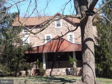 77 Macfarland Ave, Ivyland, PA 18974 - photo 3