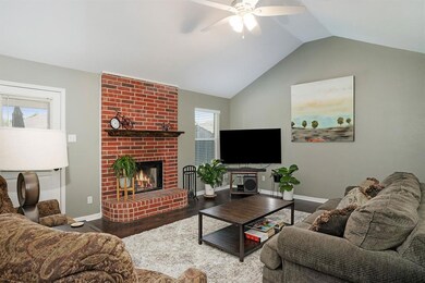 305 Odell St, Cleburne, TX 76033 - photo 5