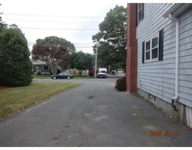 137 Rockland St, South Dartmouth, MA 02748 - photo 6