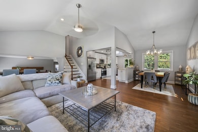 932 Beaverbank Cir, Towson, MD 21286 - photo 5