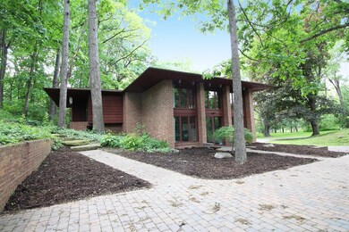 667 Washington St, Chelsea, MI 48118 - photo 3