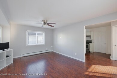 16 Middlesex Ave Keyport NJ-large-018-02