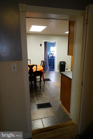 213 E Main St, Mount Joy, PA 17552 - photo 4