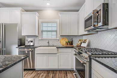2 Kitchen - Virtually Staged - Bates