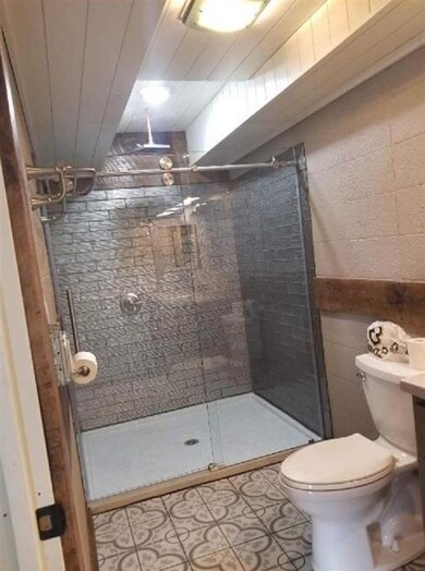 50 N 3rd St unit 2, Lansing, IA 52151 - photo 5