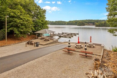 Here are the Lakefront amenities by the Lot!