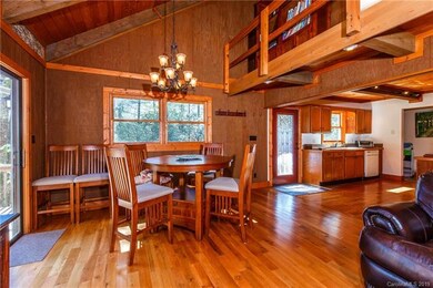 Lovely dining area/great room