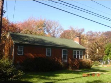 28 Brandt Beach Ave, Mattapoisett, MA 02739 - photo 2