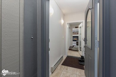 03-Entry 20220308-DW-0947