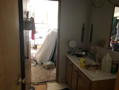 8757 Villa Ln, Central Point, OR 97502 - photo 3