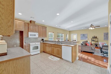 1708 Cherrywood Dr, Fredericksburg, TX 78624 - photo 6