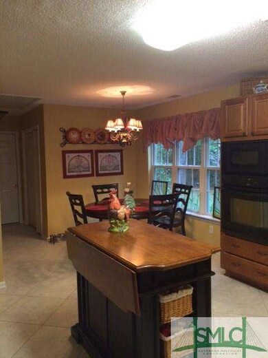 Kitchen with Breakfast area