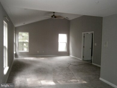 6402 Wood Pointe Dr, Glenn Dale, MD 20769 - photo 5